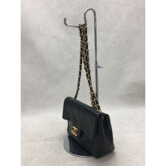 Chanel Mini Matelasse Lambskin Sheepskin Chain Shoulder Bag - Picture 2 of 6